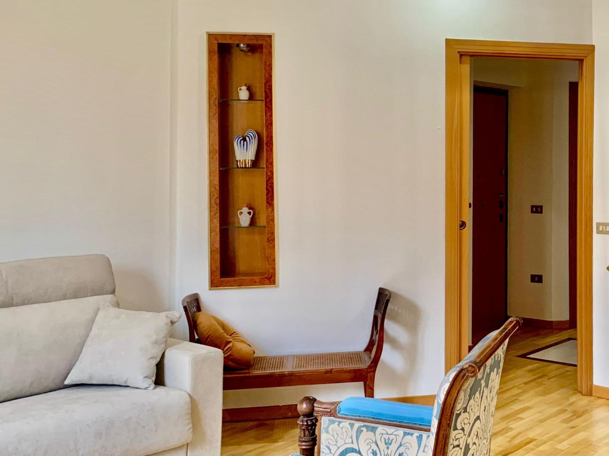 רומא Colosseo Prestige Apartment מראה חיצוני תמונה